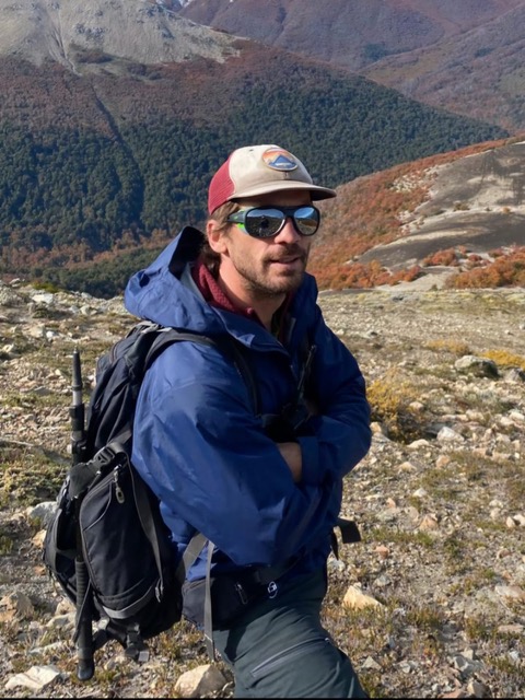 ANDRES NICOLAS URBAN